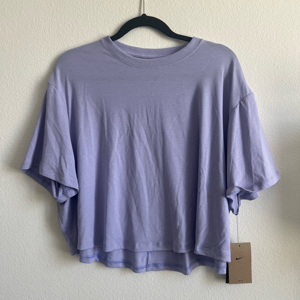 Nike Women's Light Purple Short Sleeve Tee